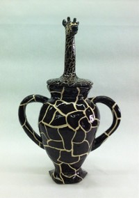 ceramic vase with giraffe